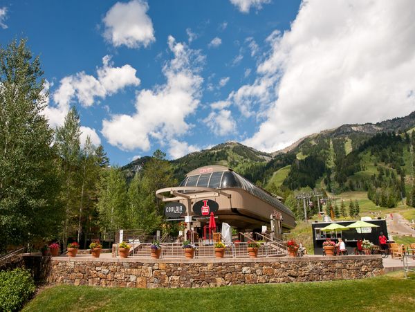 Cozy Jackson Hole Vacation Rental with Fireplace