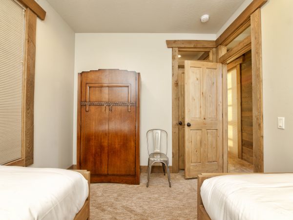 Downtown Jackson Hole Luxury Cabin