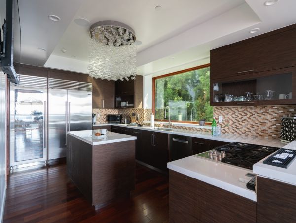Beautiful Two Bedroom Los Angeles Home Pool & Studio