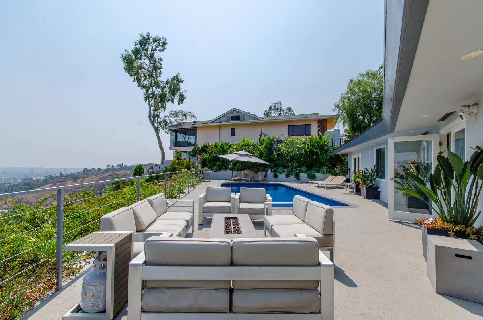 Los Angeles Home 1006371