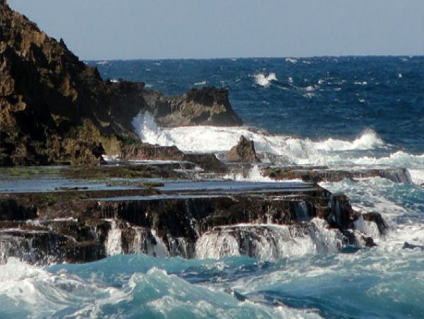 2 Bedroom Puerto Rico Vacation Villa - Walk to Beach