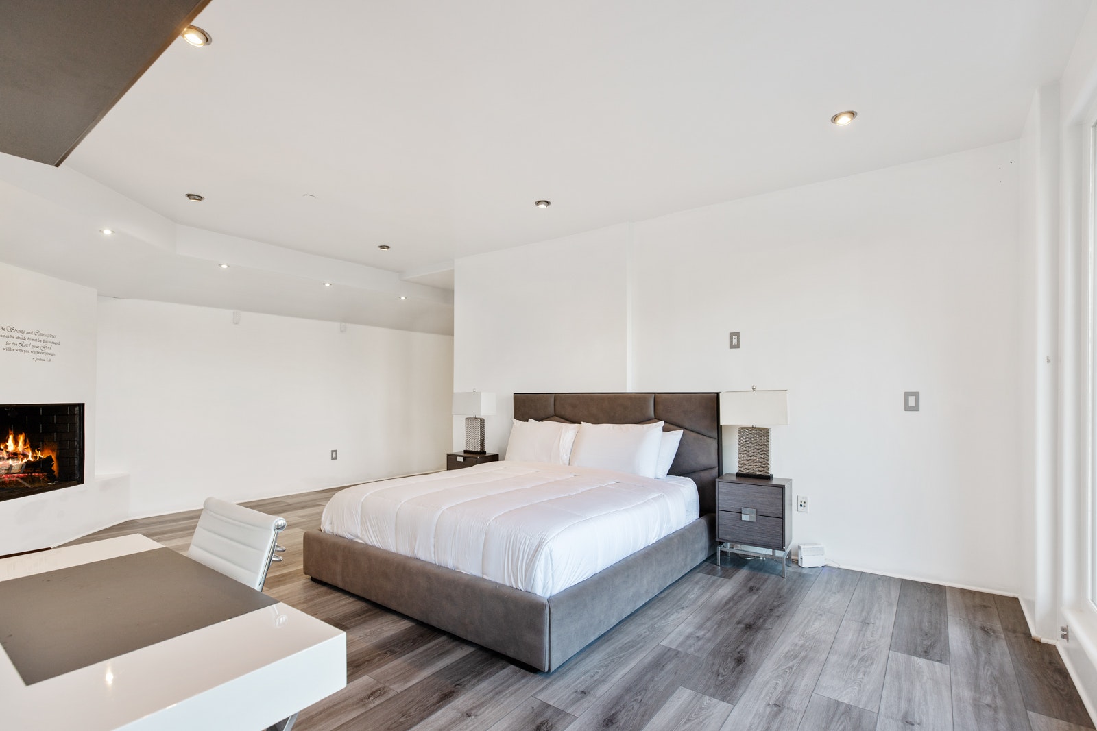 Los Angeles Home 1006376
