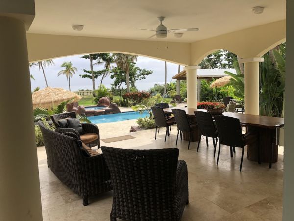 Colorful Sunsets & Ocean Breezes 5 Bedroom Villa with Pool