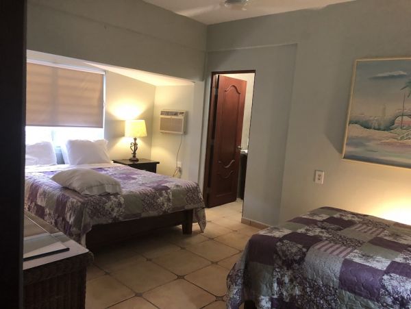 Colorful Sunsets & Ocean Breezes 5 Bedroom Villa with Pool
