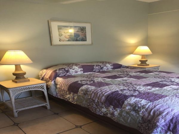 Colorful Sunsets & Ocean Breezes 5 Bedroom Villa with Pool