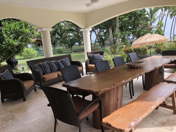 Colorful Sunsets & Ocean Breezes 5 Bedroom Villa with Pool