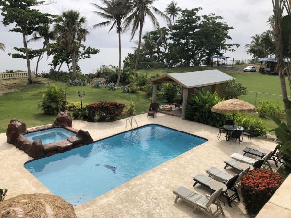 Colorful Sunsets & Ocean Breezes 5 Bedroom Villa with Pool