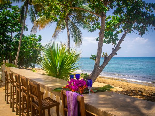 Colorful Sunsets & Ocean Breezes 5 Bedroom Villa with Pool