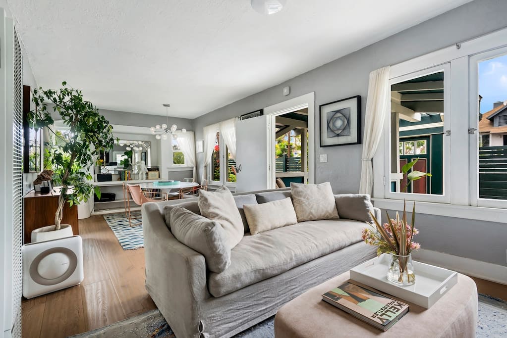 Los Angeles Home 1006395