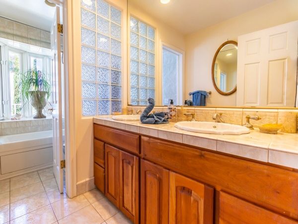 Los Angeles Home 1006396