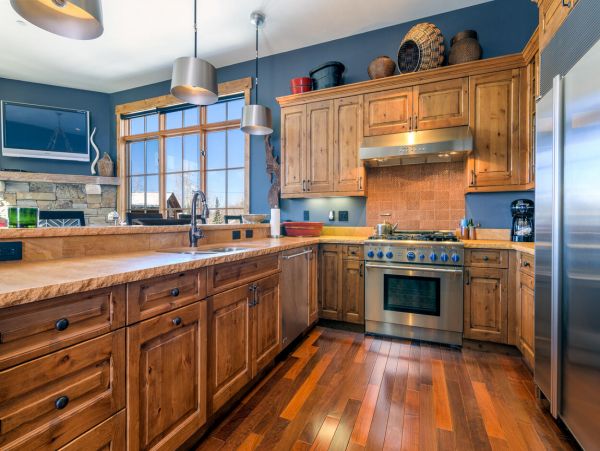 Mountain Village Vacation Condo Three Bedroom Mountain Views