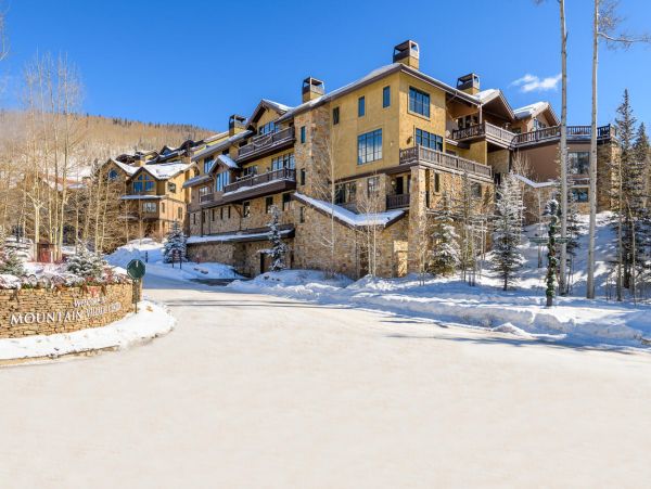 Mountain Village Vacation Condo Three Bedroom Mountain Views