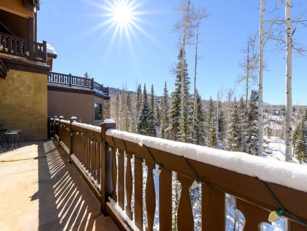 Mountain Village Vacation Condo Three Bedroom Mountain Views