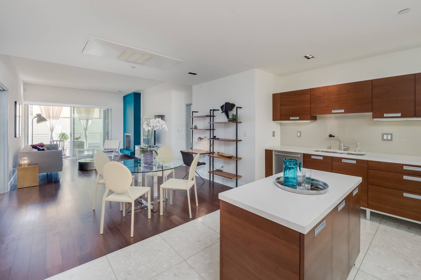 Los Angeles Home 1006399