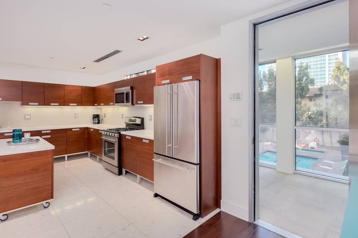Los Angeles Home 1006399