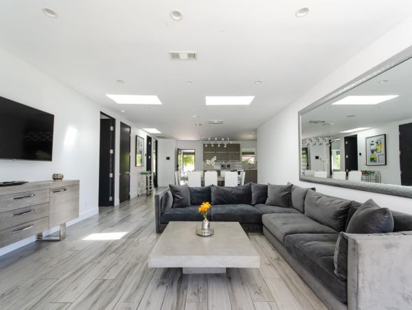 Los Angeles Home 1006404