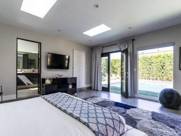 Los Angeles Home 1006404