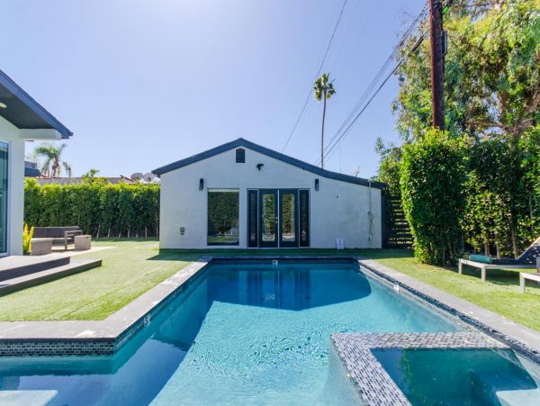 Los Angeles Home 1006404