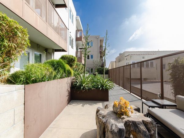 Los Angeles Home 1006406