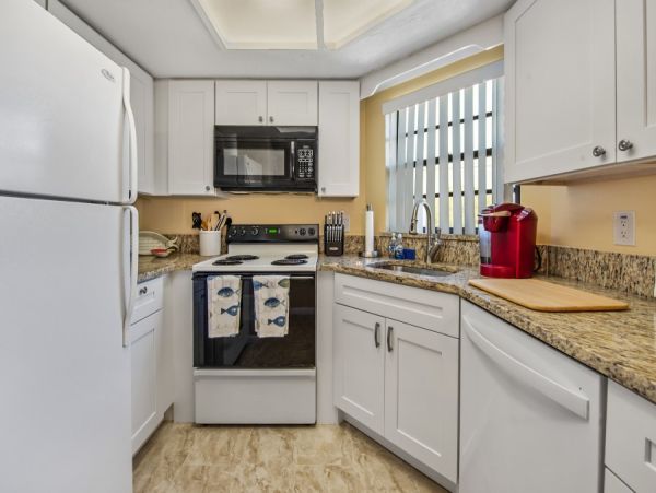 Bradenton Beach 2 Bedroom Value Vacation Home Sleeps 4
