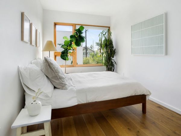 Los Angeles Home 1006420
