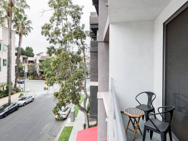 Los Angeles Home 1006421