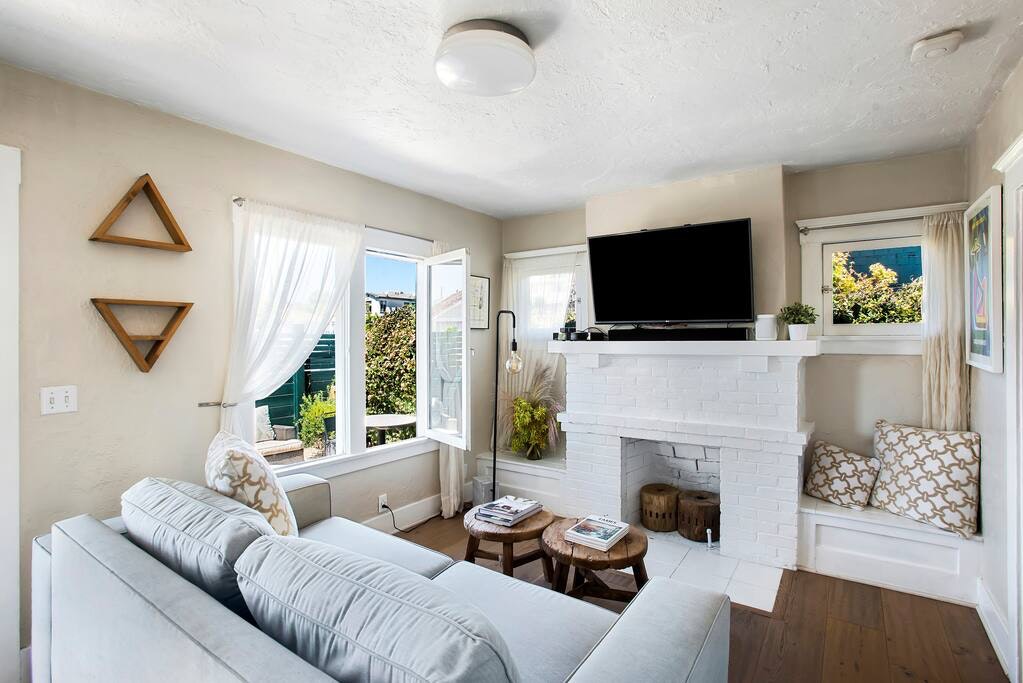 Los Angeles Home 1006423