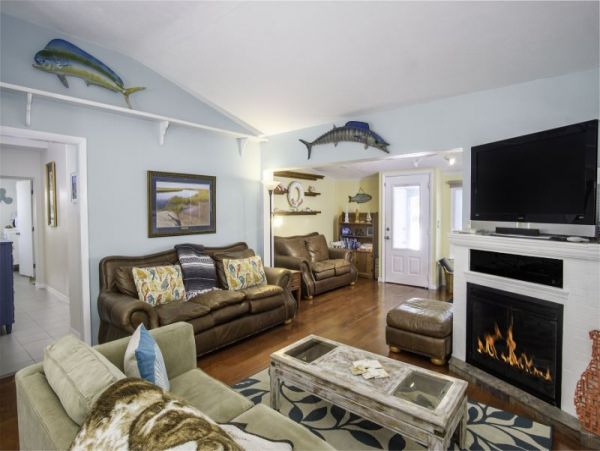 Marathon Vacation Pool Home Five Bedrooms Walk To Beach