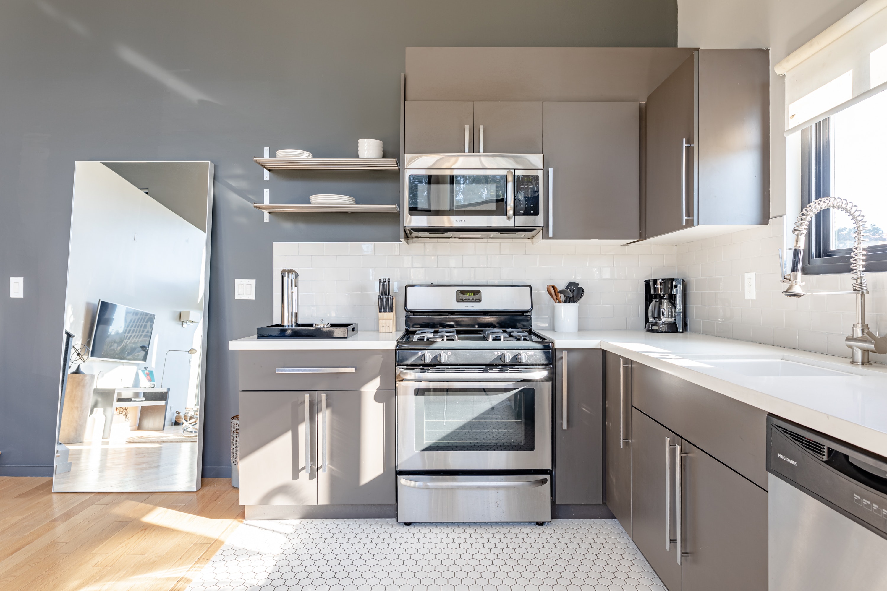 Los Angeles Home 1006427