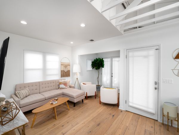 Los Angeles Home 1006429