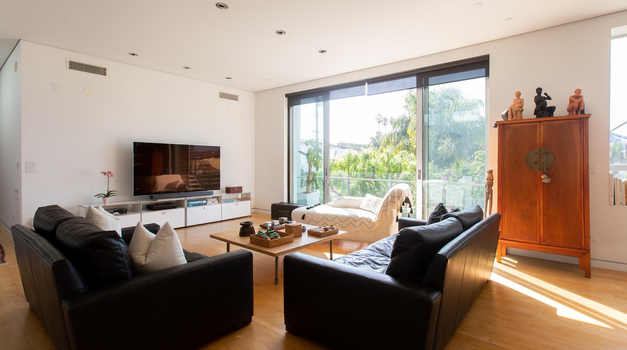 Los Angeles Home 1006431