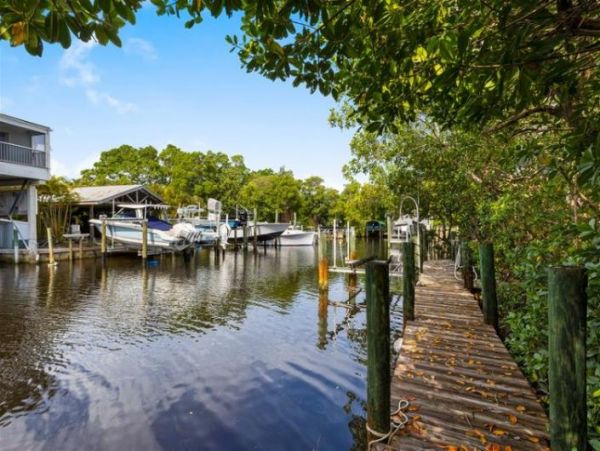 Charming Boca Grande 3 Bedroom Home with Pool & Spa