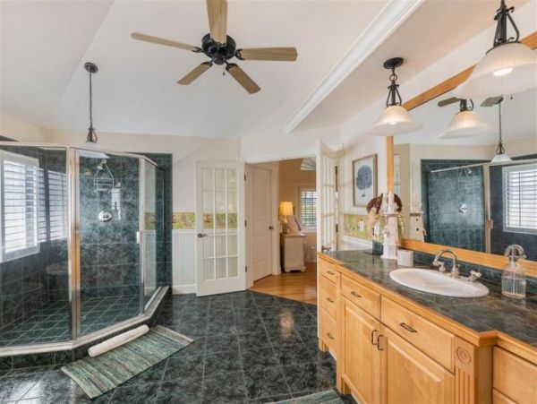 Charming Boca Grande 3 Bedroom Home with Pool & Spa