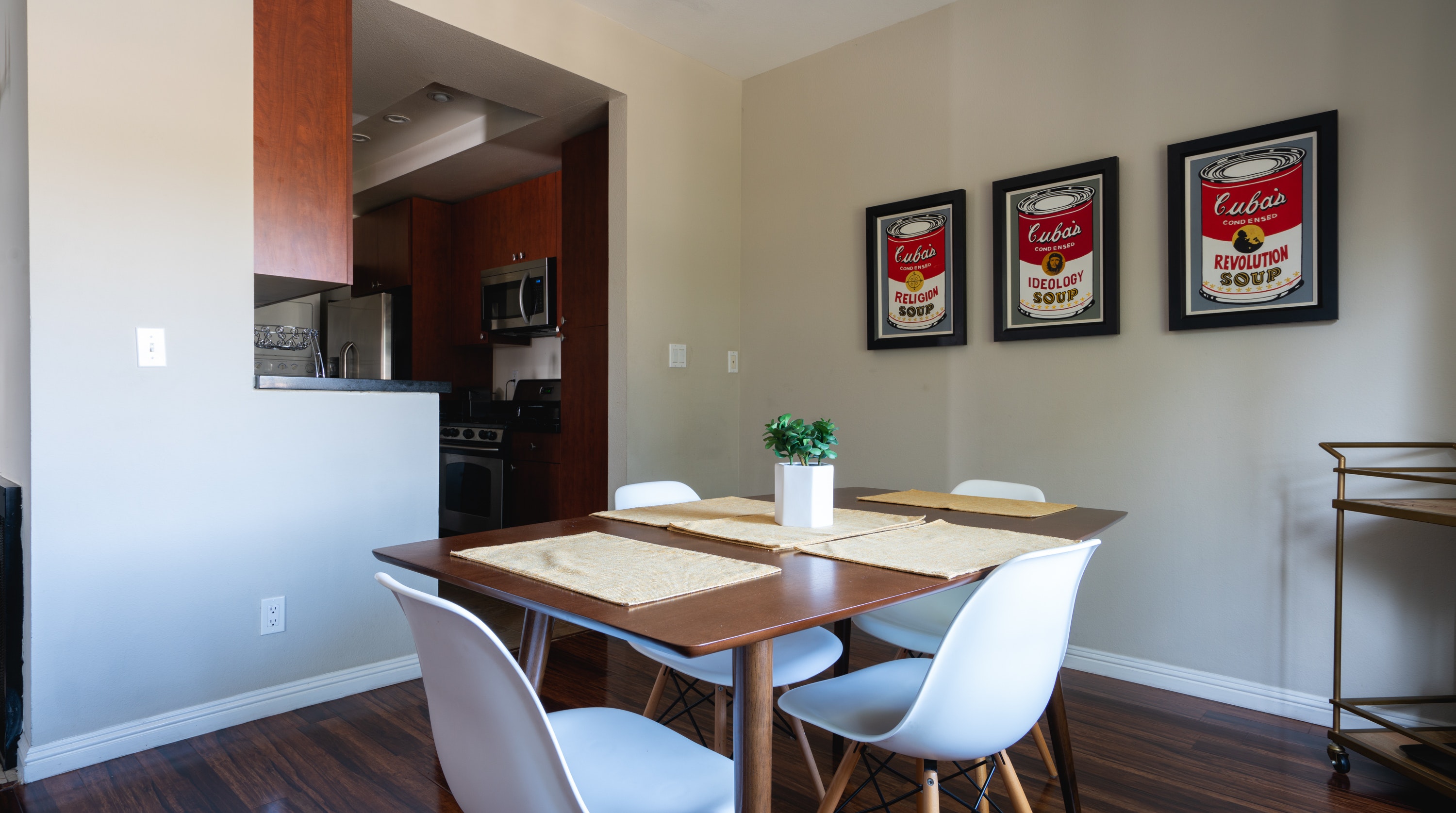 Los Angeles Home 1006446