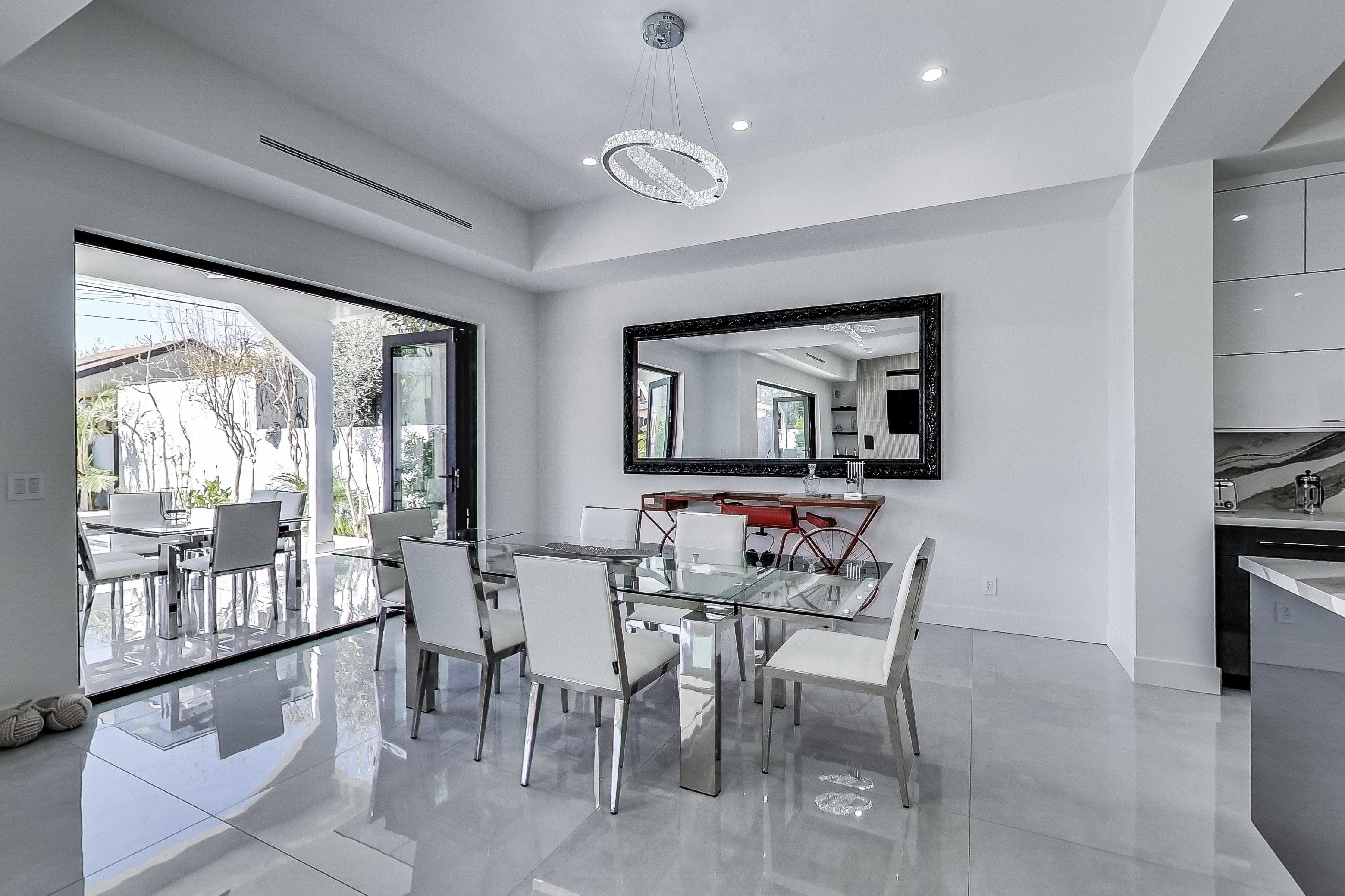 Los Angeles Home 1006453