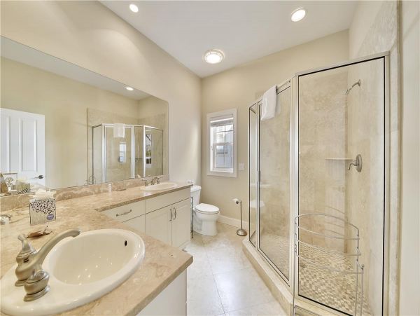 Six Bedroom Home in Hilton Head With Pool & Deck