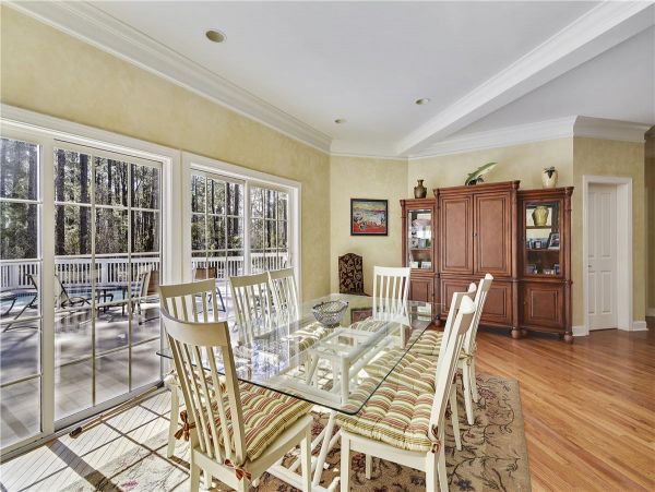 Six Bedroom Home in Hilton Head With Pool & Deck
