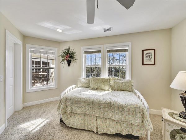 Six Bedroom Home in Hilton Head With Pool & Deck