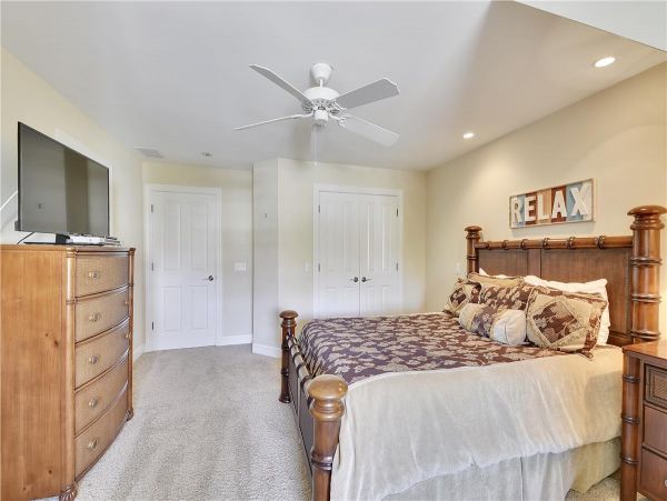 Six Bedroom Home in Hilton Head With Pool & Deck