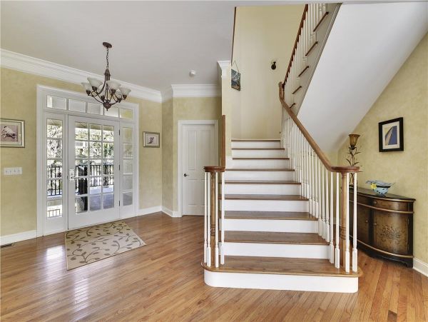 Six Bedroom Home in Hilton Head With Pool & Deck