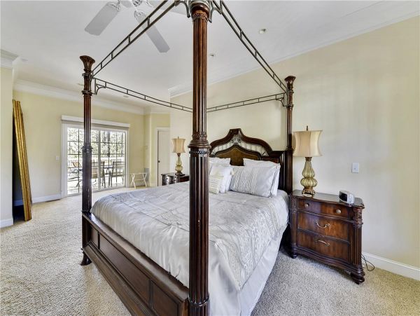 Six Bedroom Home in Hilton Head With Pool & Deck
