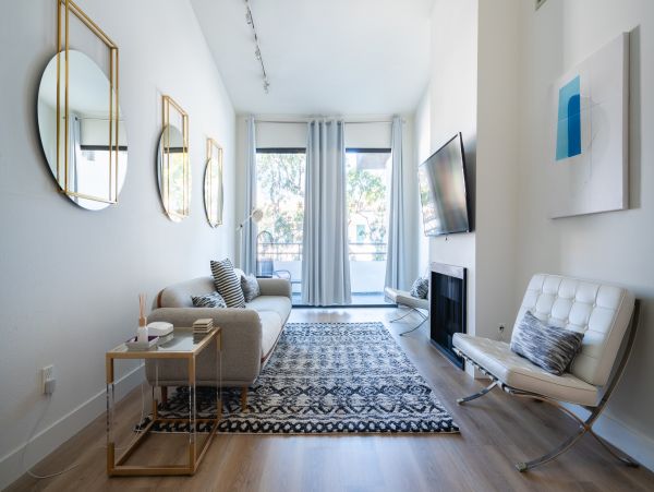 Los Angeles Home 1006470
