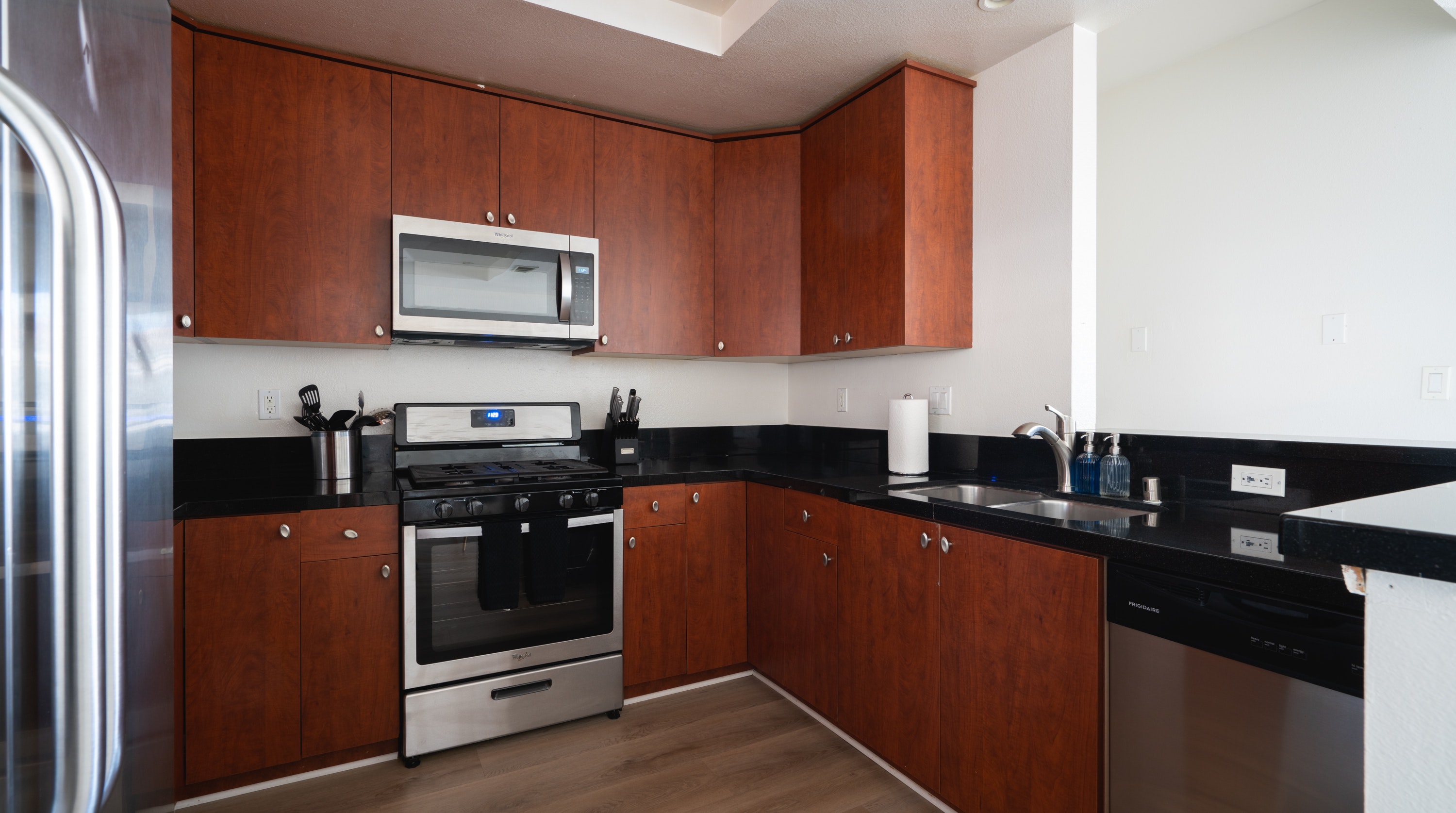 Los Angeles Home 1006470