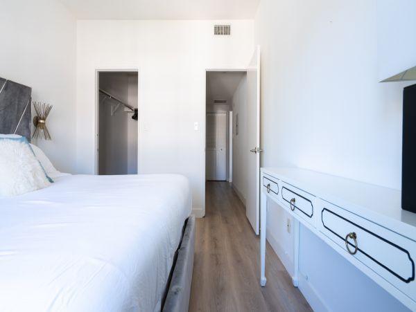 Los Angeles Home 1006470