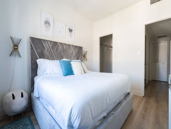 Los Angeles Home 1006470