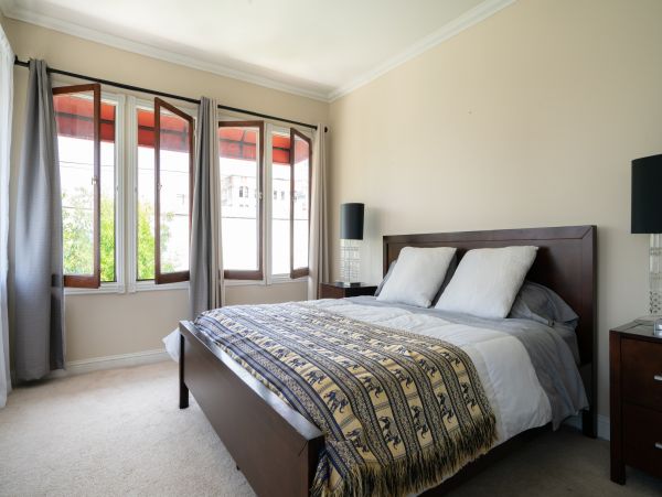 Los Angeles Home 1006486