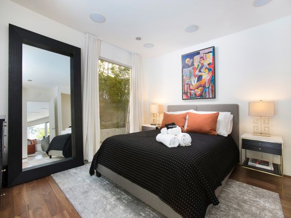 Los Angeles Home 1006493