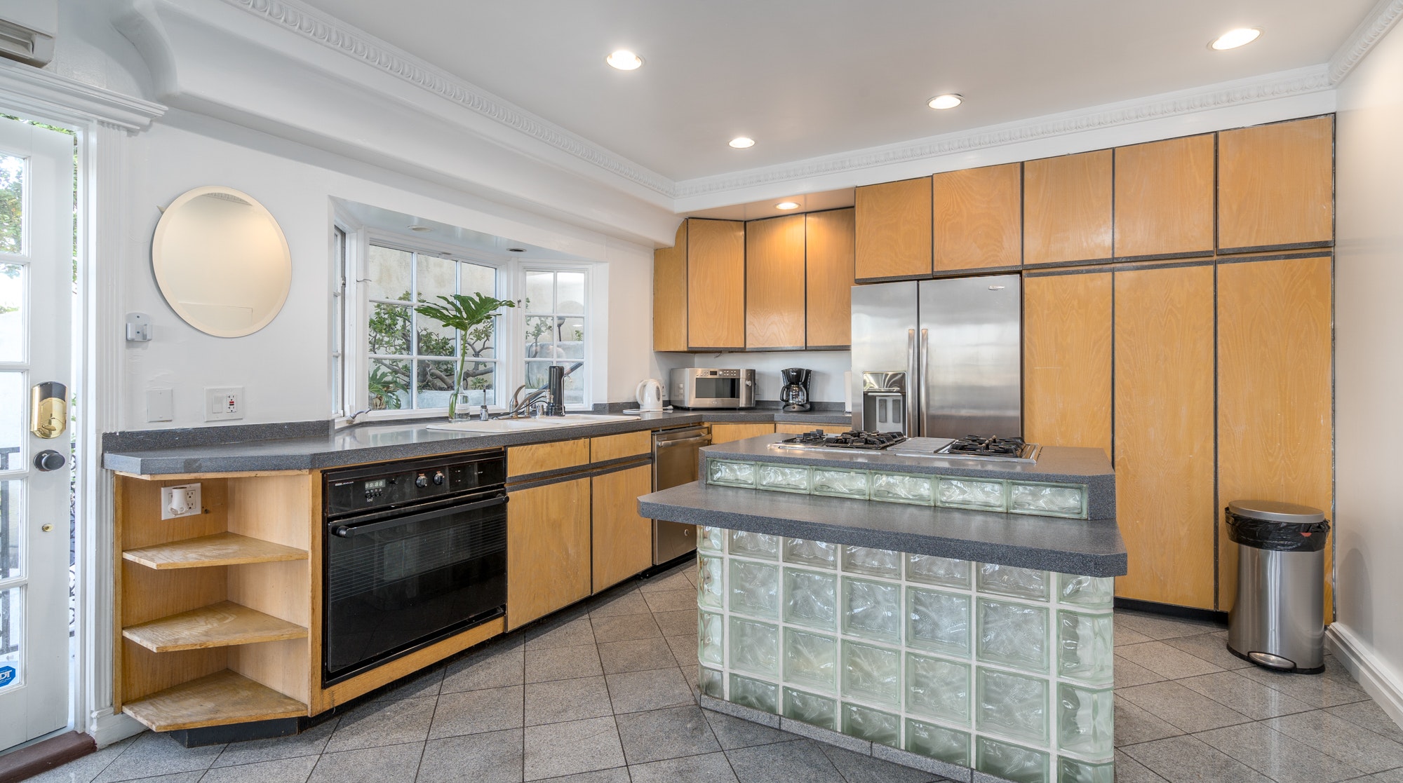 Los Angeles Home 1006501
