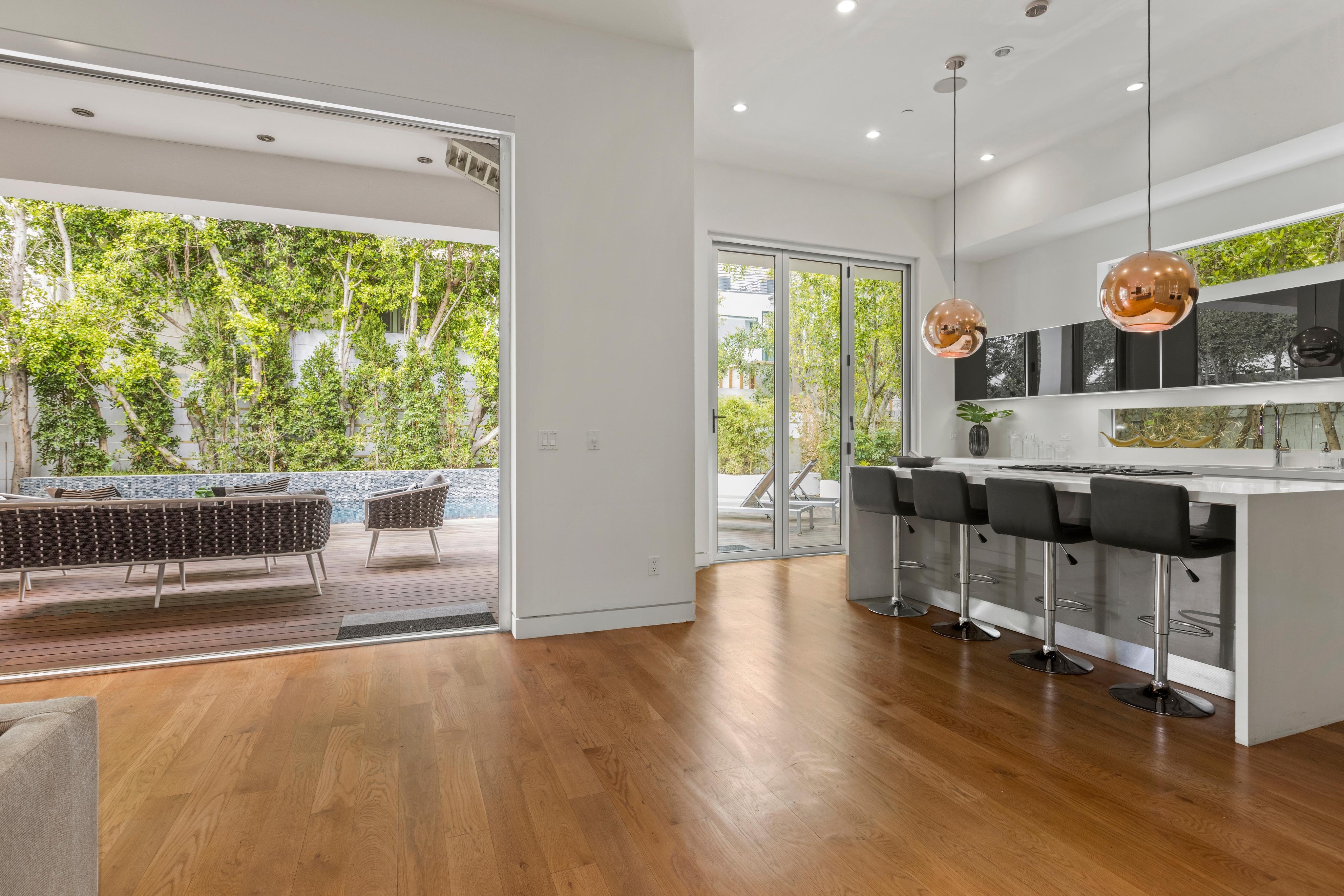 Los Angeles Home 1006504