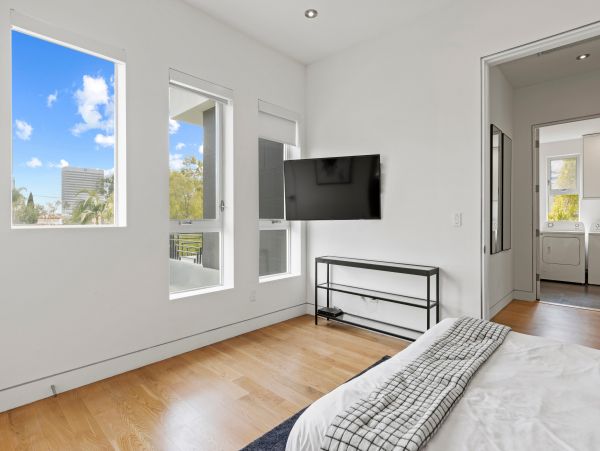 Los Angeles Home 1006504